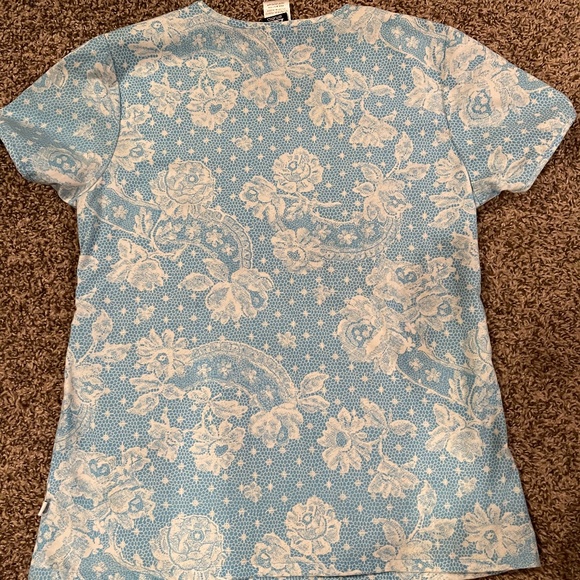 CHEROKEE STUDIO two scrub tops size small - Picture 5 of 8